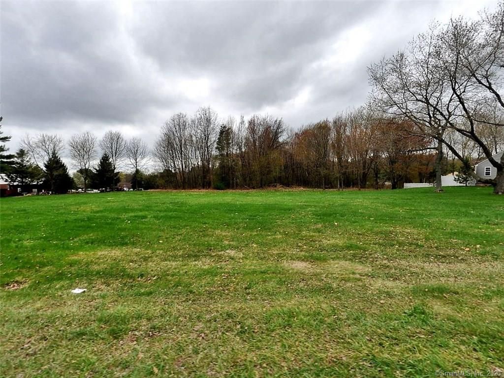 305 George Washington Rd, Enfield, CT 06082